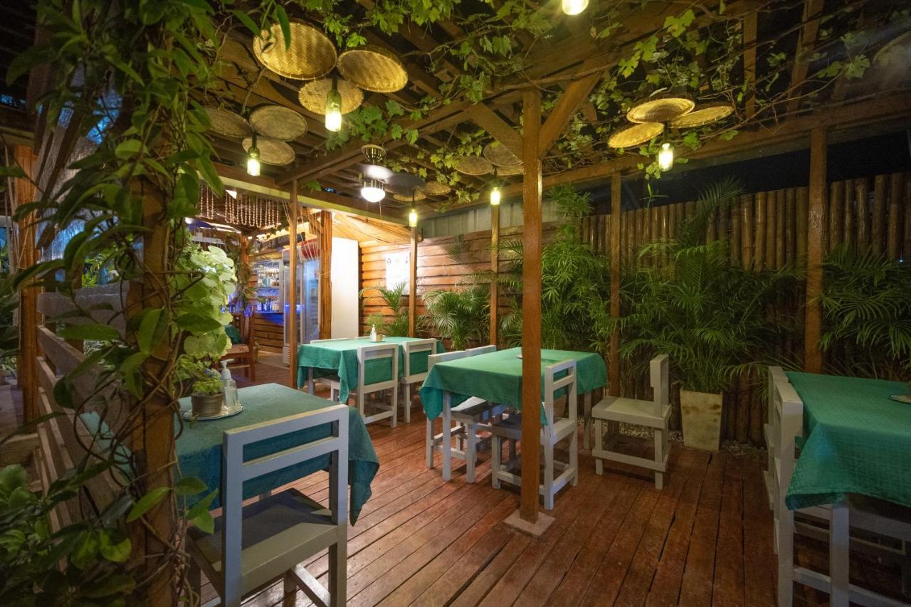 סנטה פה Smak'S Hotel מראה חיצוני תמונה